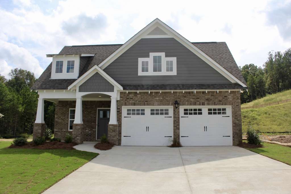 Holiday buyer incentives available for this new home at Woodridge in Gardendale AL 