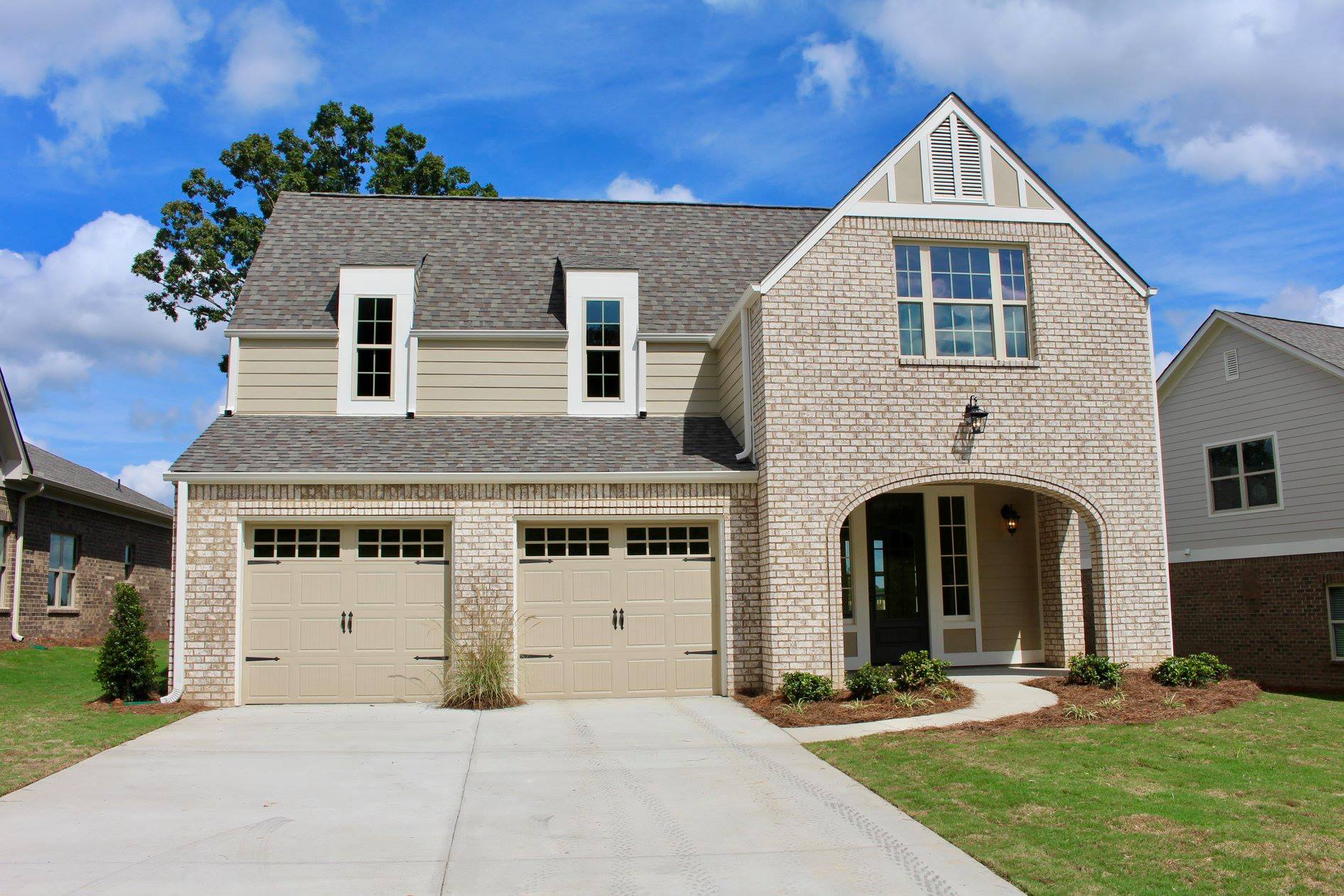 Learn why more homebuyers are choosing new construction homes in Birmingham by Tower Homes